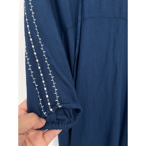 Mudd Blue  Embroidered‎ neckline and sleeves,size M - Picture 6 of 8